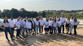 התנדבות בשדה תותים, צילום: החברה הממשלתית לתיירות